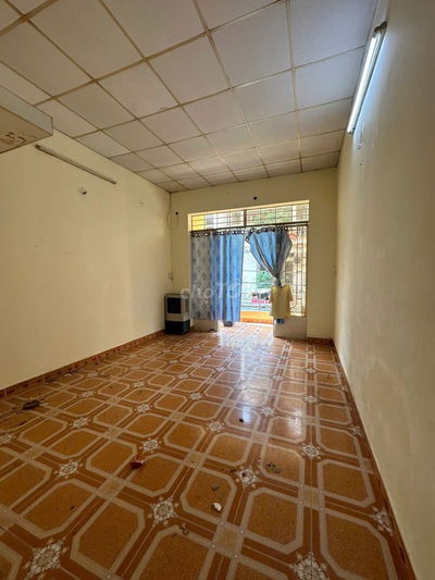 Cho thuê nhà hxh nguyên hồng đào p14 tân bình 4m x 20m 1 lầu. 4p ngủ