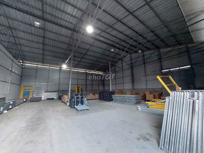 CHO THUÊ KHO-NHÀ XƯỞNG QUẬN 7 DT 400M TRẦN CAO 7M.