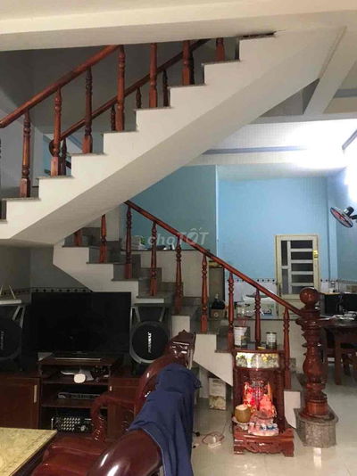 bán nhà 200m2  mặt tiền đường Nguyễn thị thảnh