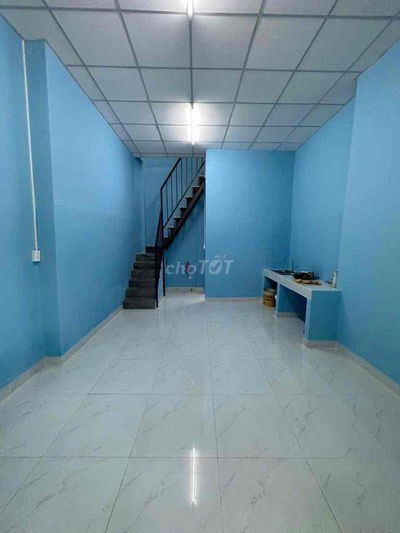 NHÀ MỚI SÁT TRƯỜNG HỌC ĐƯỜNG XE TẢI TIỆN KINH DOANH