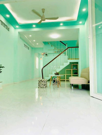 Cho thuê nhà nguyên căn.Đường Cách Mạng Tháng Tám.Phường 13.Quận 10.