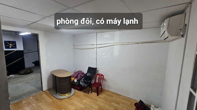 Share phòng đôi, không gian rộng rãi