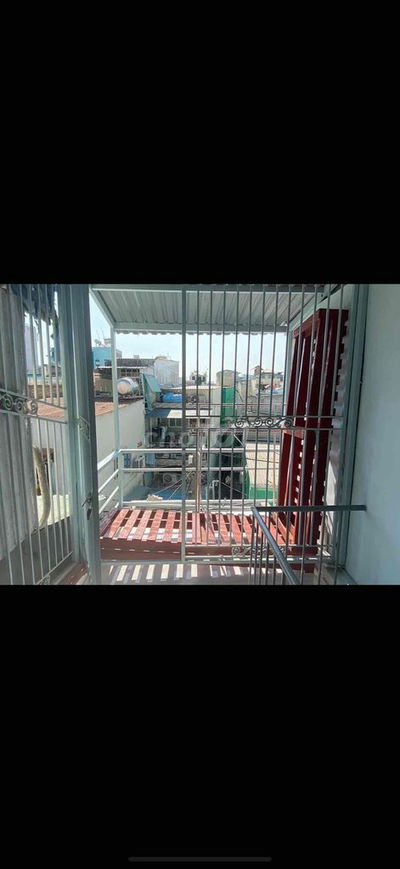 Phòng trọ 30m2 khu vực hẻm Tôn Đản gần Vĩnh Khánh