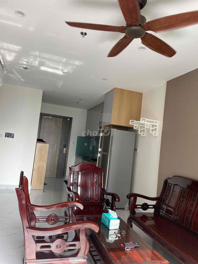 Cần cho thuê căn hộ full nội thất, có máy nước nóng 2 wc,