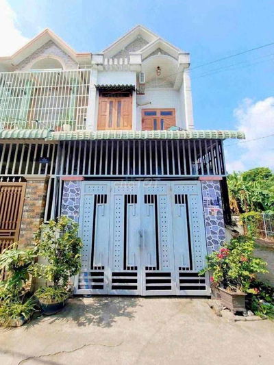Bán nhà sổ riêng có lầu 5 phòng ngủ hẻm oto thông Tân đông Hiệp dĩ an