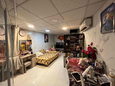 NHÀ MẶT TIỀN HẺM - 53m2 - 2 phòng ngủ - đường Bùi Minh Trực