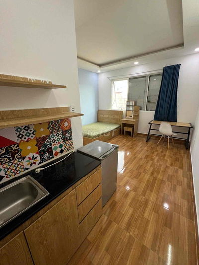Studio Cửa Sổ Trời - Thang Máy - Gần UFM - Sân Bay Tân Sơn Nhất