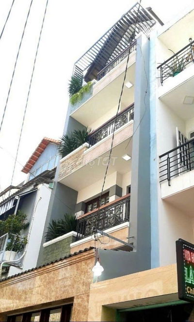 Cần cho thuê nhà MT 220A Nguyễn Thái Bình P.12 Q.Tân Bình