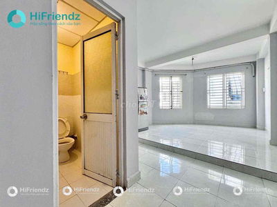 Cho Thuê Studio Cửa Sổ Lớn Gần Hutech - GTVT