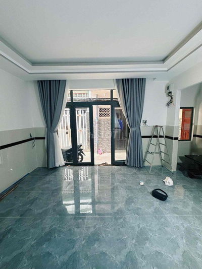 Bán nhà đẹp hẻm Thống Nhất ngay trung tâm thành phố,