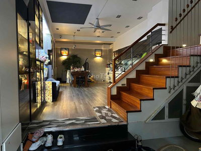 Nhà mới đẹp gần Aeon Mall cho thuê nguyên căn