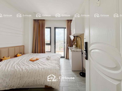 Phòng ban công 30m2 ngay công viên Làng Hoa, Gò Vấp