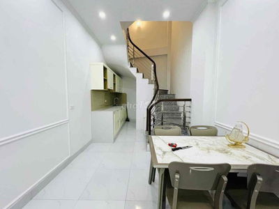 Siêu hot! Vương Thừa Vũ, ngõ ba gác, 35m ra ô tô, nhà đẹp. Chỉ 6,4 tỷ