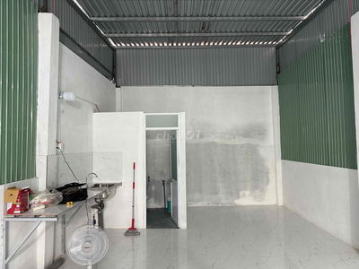 Nhà vi bằng ngay chợ long thưởng