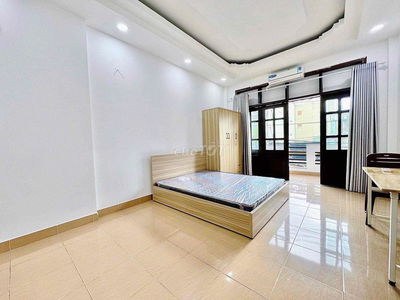 💥Cho Thuê Căn Hộ Studio - Balcony - Rộng - Full Nt - gần UEF, GTVT, VL
