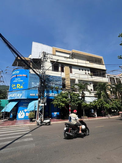 Cho thuê nhà nguyên căn góc đường Hoàng Văn Thụ và đường Thành Thái