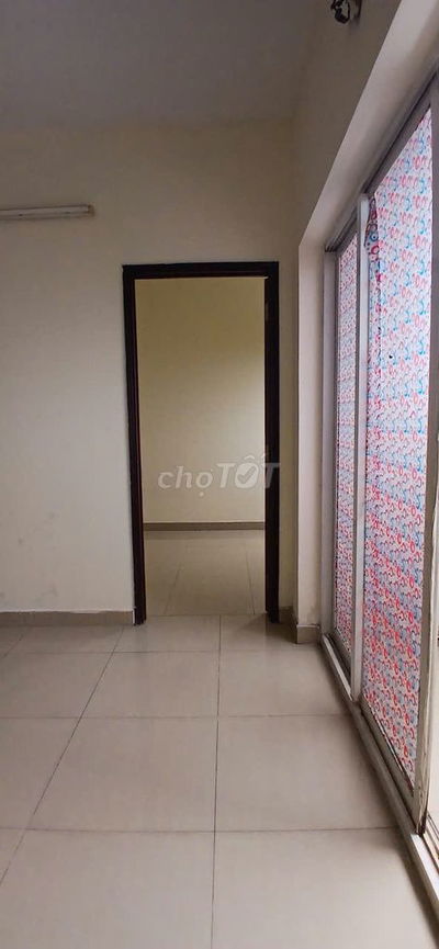 Cho thuê cc 72 m2, 2 PN, 2 wc, Nhà trống,Nhất  Lan 2.(kế Bv Quốc Ánh