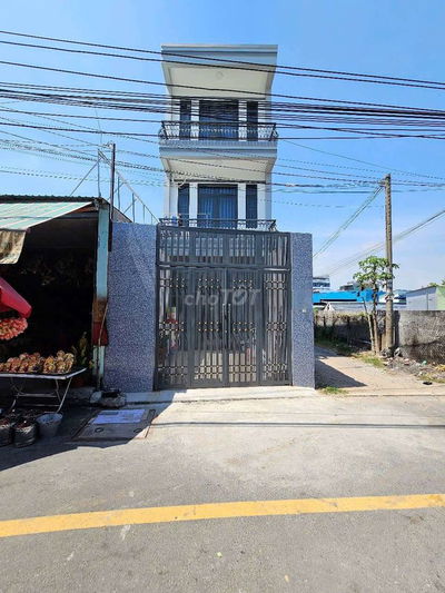 Nhà phố đẹp gần ngã 3 Cây Điệp p. Tân Đông Hiệp Tp. Dĩ An