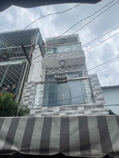 nhà đẹp cần bán đường Vĩnh Hội F8Q4