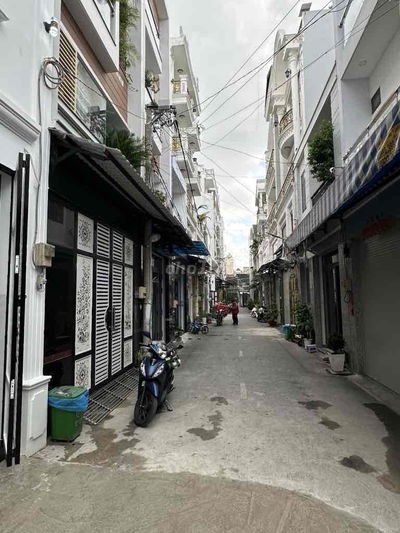 SIÊU PHẨM 4 TẦNG – KHU VIP NHÀ LẦU – GARA Ô TÔ – GẦN NGÃ TƯ BỐN XÃ