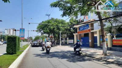 LÔ GÓC 2 MẶT TIỀN PHAN TỨ , SÁT BIỂN MỸ KHÊ CHỈ VÀI BƯỚC CHÂN GIÁ CHỈ 2X TỶ