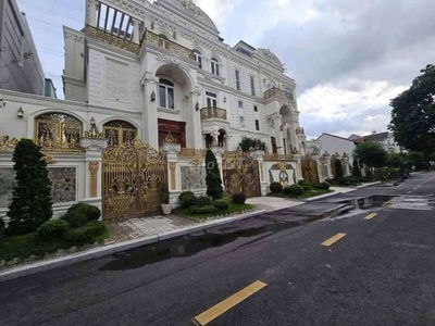 Lô đất đẹp 10m x 18m. 180m2. View công viên KDC Phú Nhuận