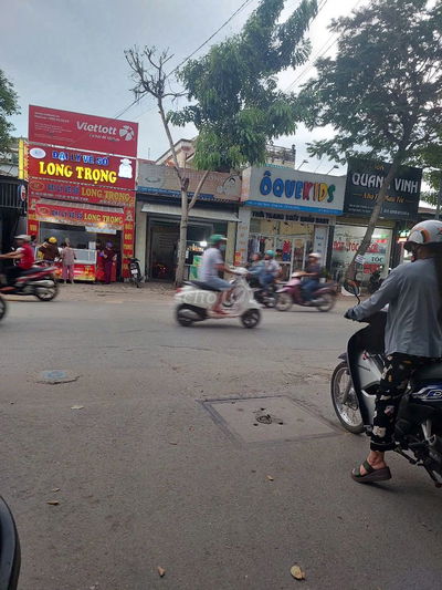 Nhà2mặt tiền Kinh doanh đa ngành nghề gần bv Lê Văn Thịnh,giá 10,5 tỷ