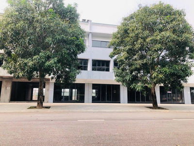 Chủ nhà cần tiền bán liền kề nhà phố Thung Lũng Mùa Xuân Ecopark DT 105m2, pháp lí sổ đỏ đầy đủ