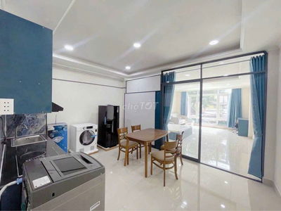 Căn hộ full nội thất máy giặt riêng ngay mặt tiền Q4 gần cầu Kênh Tẻ