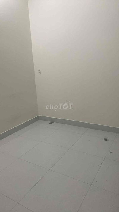 phòng cho thuê . giờ giấc tự do ,lối đi riêng