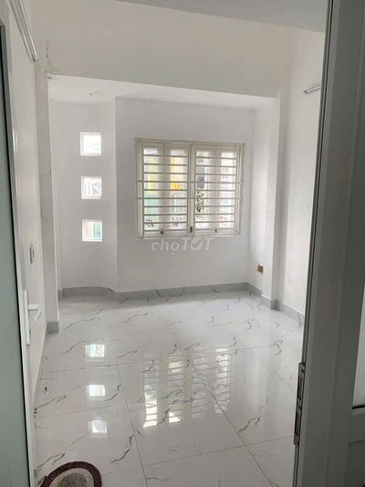 Bán nhà Giá Tốt Nguyên Hồng 20m2 x 2 tầng