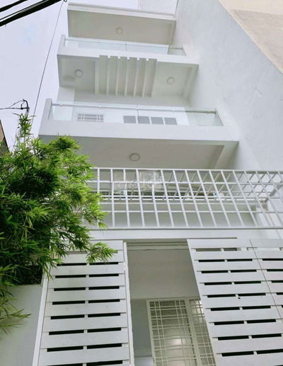 Hẻm 8m đường Âu Cơ - 4.5x22m ( 3 Lầu )