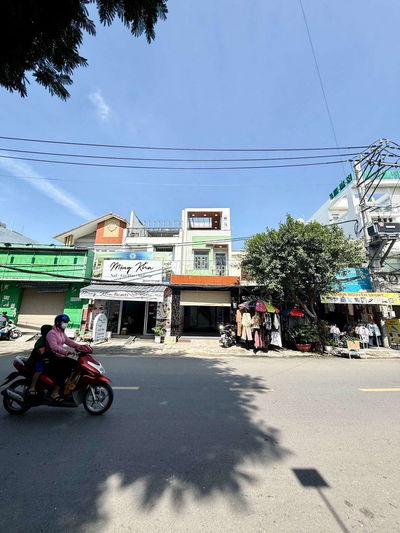 Nhà phố 4m x 18m. 3 tầng Mặt tiền Ngay Chợ Đường Trần Thị Cờ