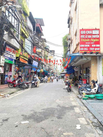 Cực Hiếm! Thịnh Quang, 10m ra oto, 70m ra phố, 30m2, 5T, 6,58tỷ