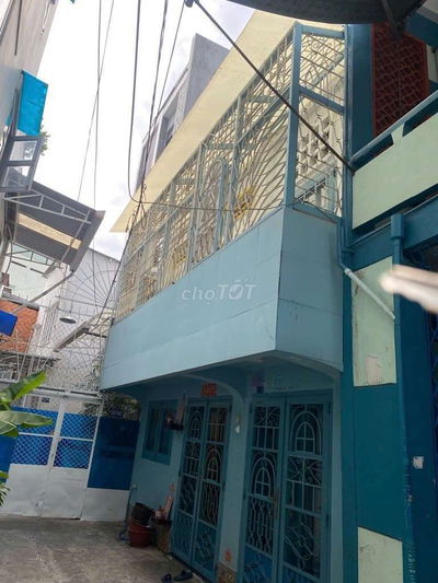 Bán nhà hẻm Lạc Long Quân, Q11 chỉ 8.4 tỷ