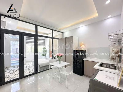 Phòng 40m2 Tách bếp, cửa sổ lớn Full NT Phan Xích Long, gần Bình Thạnh