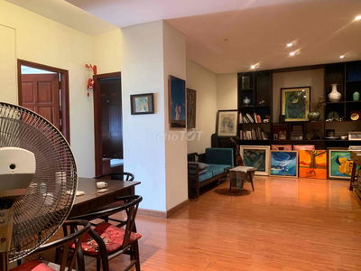 Căn hộ 122,2 m2 Chính chủ cho thuê phố Nguyễn Cảnh Dị