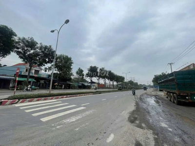 Đất mặt tiền trường sơn 1074m2 có 300m2 đất ở phù hợp làm công ty kho