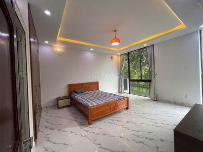 Cho thuê phòng 3.5tr có máy lạnh gần UMT, lối đi riêng, giờ giấc tự do