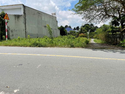 Bán GẤP lô góc 2 MT đường Suối Lội- DT 200m2 Giá NGỘP ngân hàng 490tr.