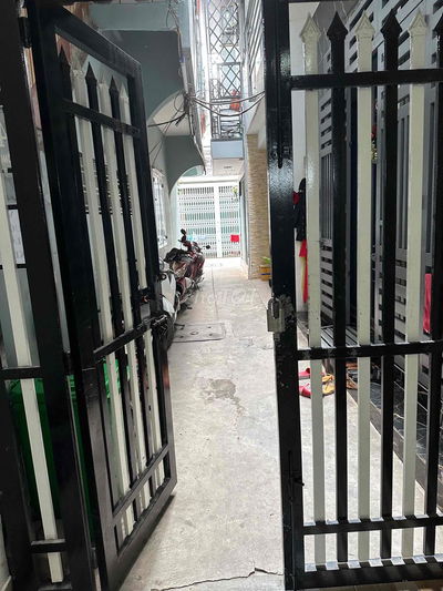 Cho thuê phòng trọ có máy lạnh ngay khu trung tâm quận 8