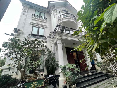 BÁN NHÀ SIÊU BIỆT THỰ