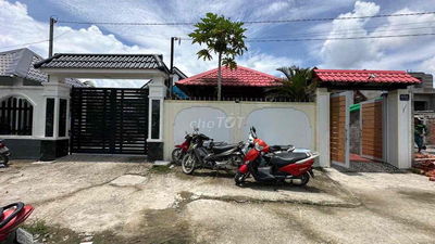 Bán nhà vườn siêu to có sẳn cây kiểng