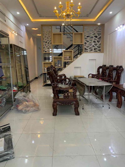 Cho thuê nhà trệt lầu 160m2 3phòng sẵn 3máy lạnh KDC Hưng Phú 1