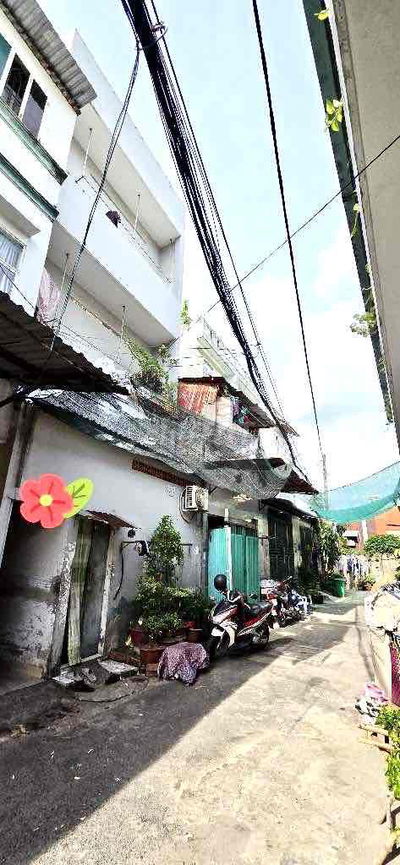 NHÀ 4 TẦNG - THU NHẬP 30TR/ T - NGANG 5M - 14PN - SÁT TÊN LỬA - KO LỘ