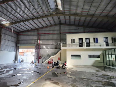 Cho thuê 1300 m2 XƯỞNG Khánh Bình Tân Uyên , Đường Cont ,PCCC Tự Động