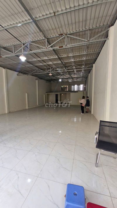 Kho Mới Tinh _ 2 MT Hẻm Xe Tải _ Hương Lộ 2