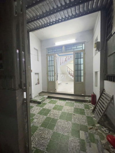 NHÀ CHO THUÊ 4x16 - MẶT TIỀN XUÂN THỚI THƯỢNG - GIÁ 5 TRIỆU/ THÁNG