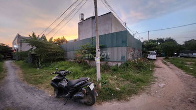C chủ bán miếng đất góc sát Lại Hùng Cường - Võ Văn Vân
Kdc hiện hữu
