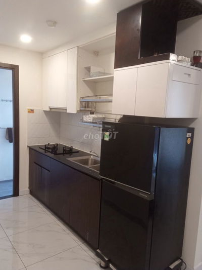 Cần cho thuê căn hộ 2PN,2WC full nội thất